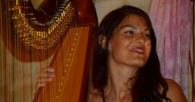 Angela Cosi, arpista salentina.