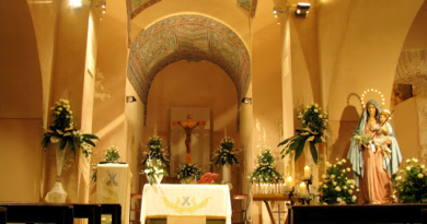 Santa Maria della Croce, a Casaranello.