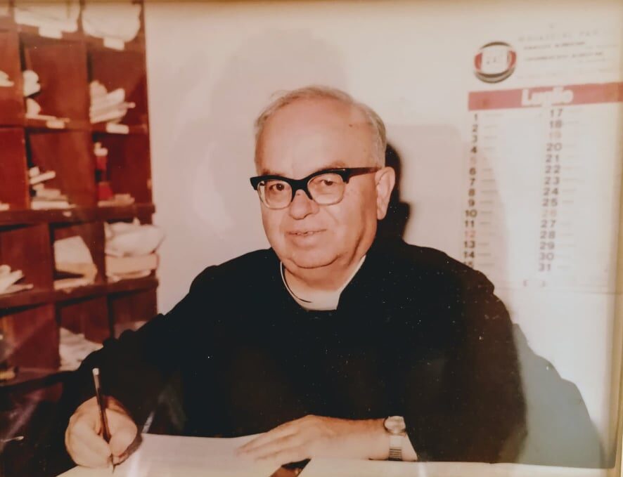 Don Lorenzo Marzio Strafella, parroco di Porto Cesareo.