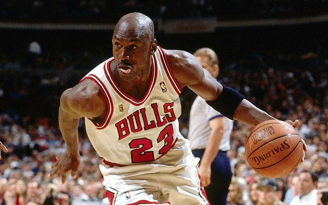 NBA: Michael Jordan, uno dei campioni più amati di sempre.