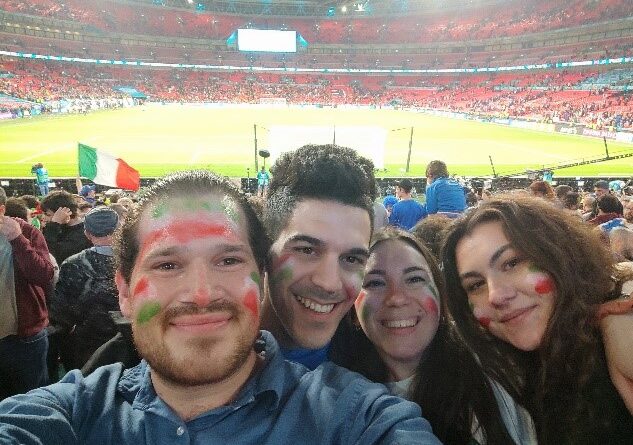 Salentini all'interno dello stadio di Wembley
