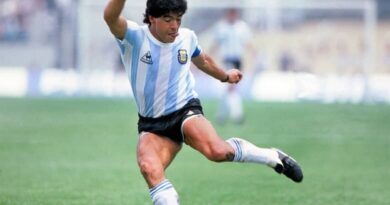 Maradona, El Diez.