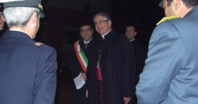 Visita pastorale del Vescovo Filograna a Porto Cesareo nel 2013