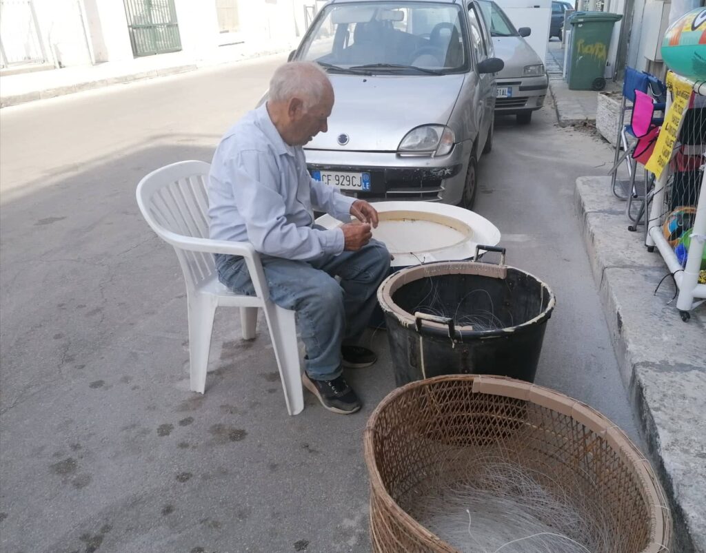 Barche a remi a Porto Cesareo