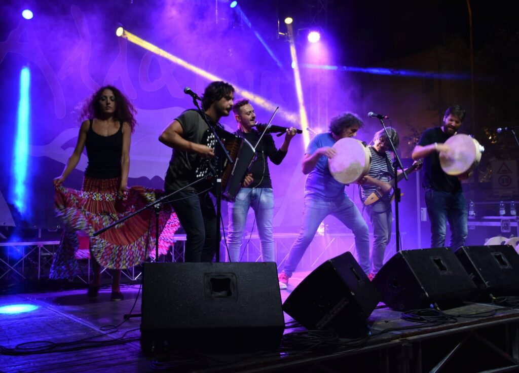 Alla Bua, storico gruppo di musica popolare salentina