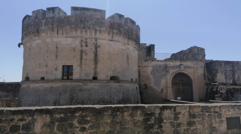Castello di Acaya, frazione di Vernole