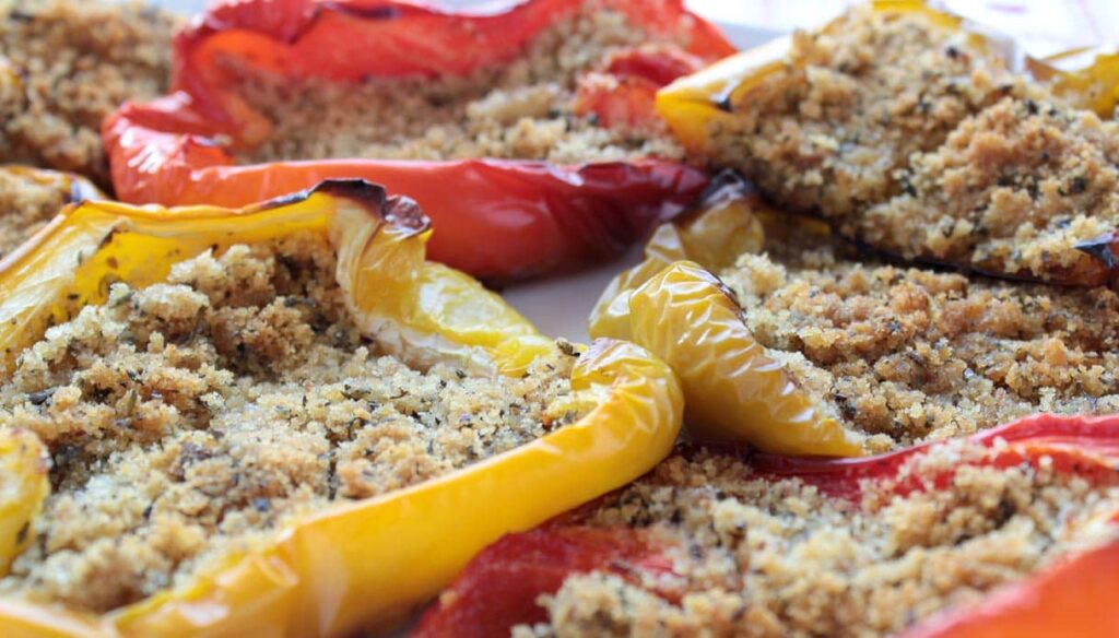 I peperoni al forno gratinati