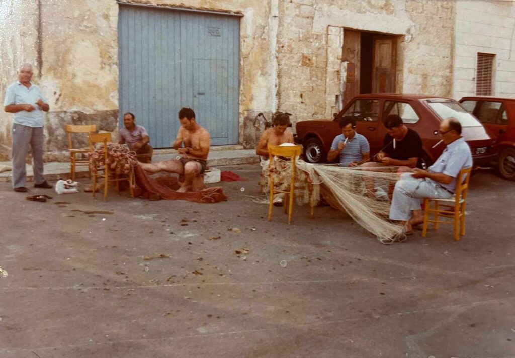 Pescatori con le reti: la famiglia De Pace