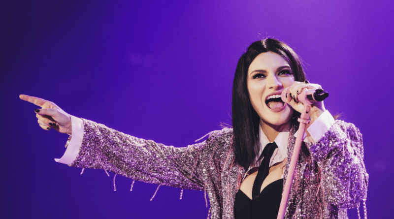 Laura Pausini tour 2024 passerà da Bari