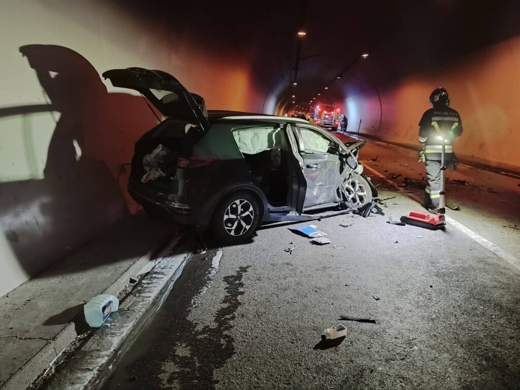 Tremendo incidente in Trentino: 5 cesarini coinvolti nell'impatto