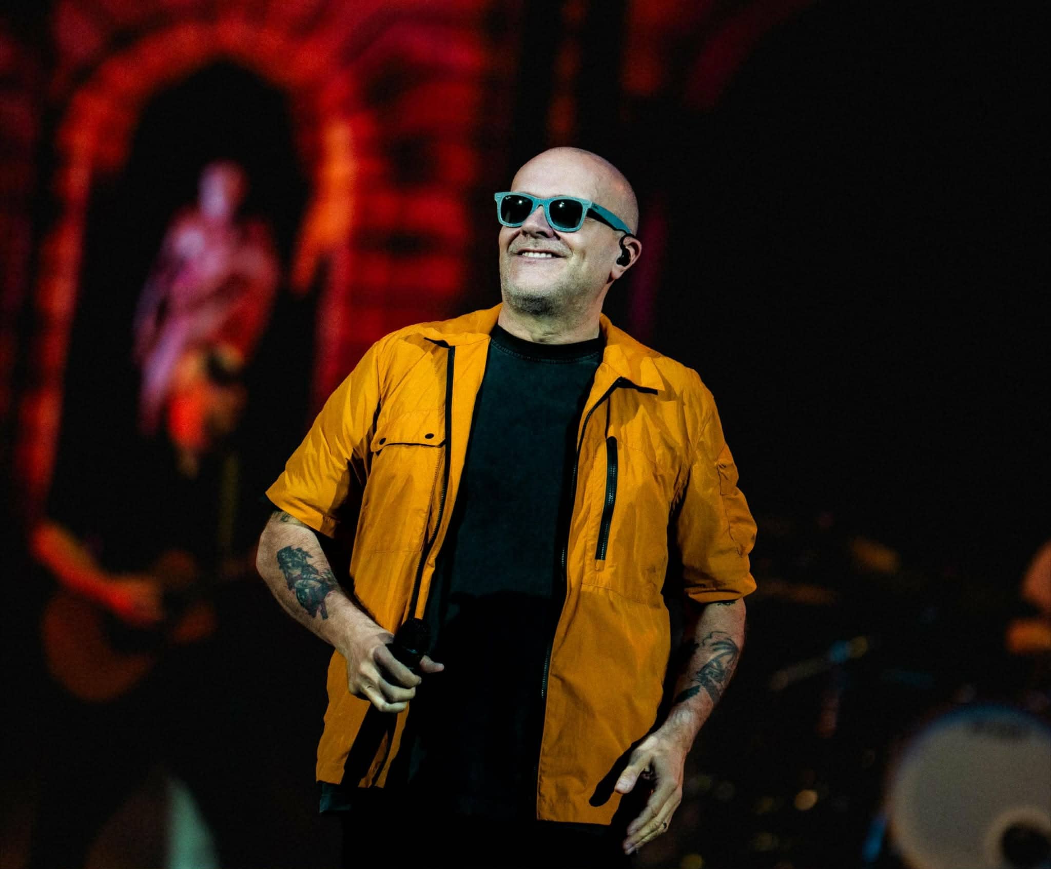 Max Pezzali a Bari per rivivere le emozioni de “Gli anni” di “Sei un mito”